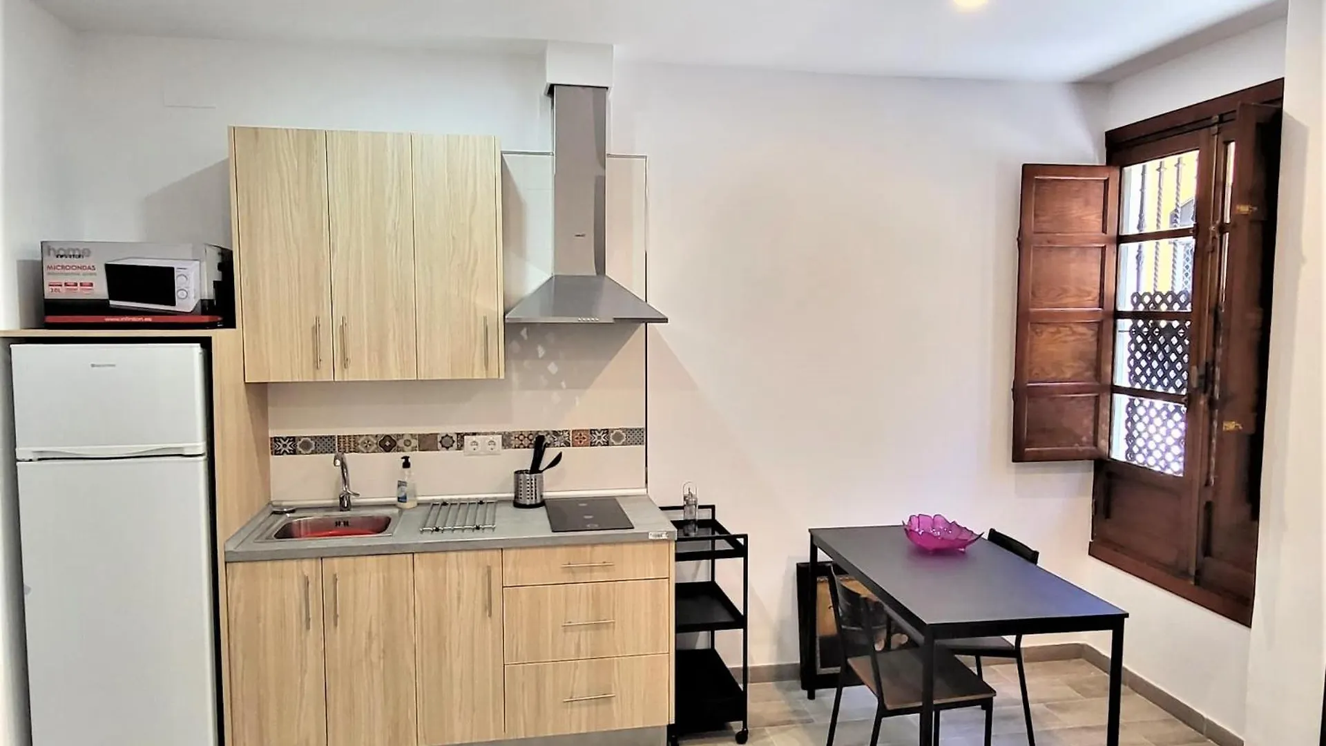 Homestay Casa Parras Basilica Apartment Seville Spain