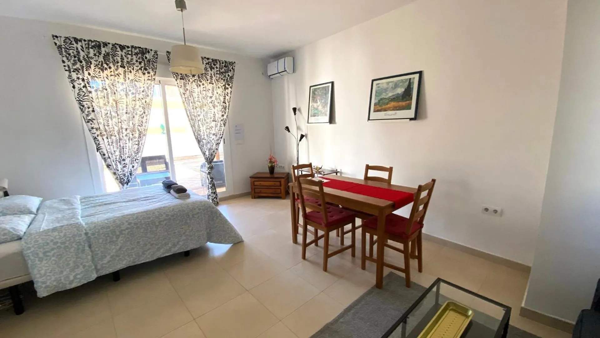 Casa Parras Basilica Apartment Seville Homestay